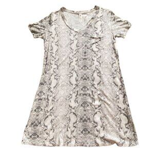 Vanilla Bay Womens Snake Skin Print, V-Neck T-Shirt Dress-Black/White-Size L-GUC
